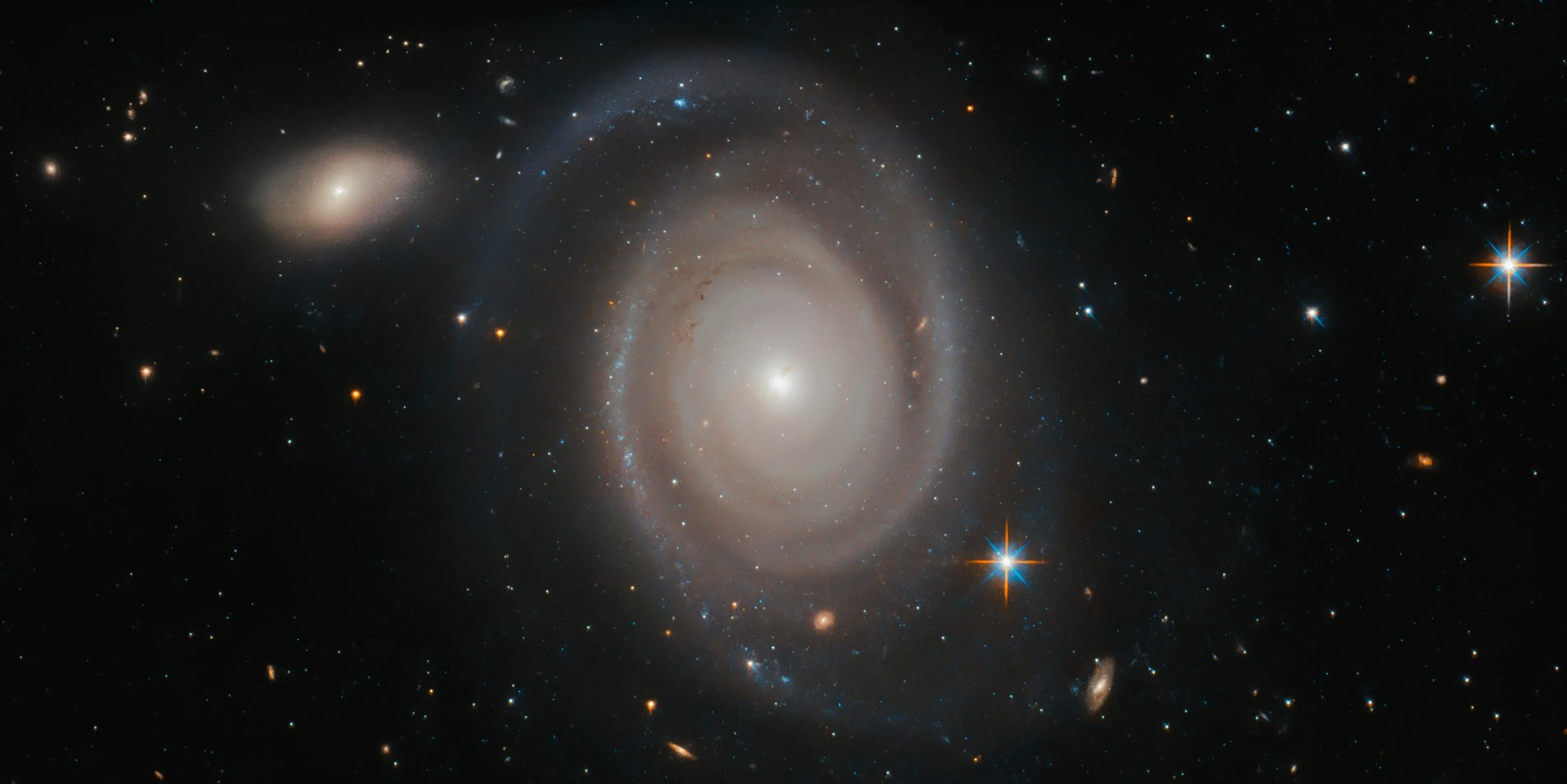 Hubble image of the ngc 1706 spiral galaxy