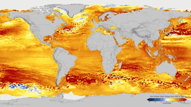 This visualization shows total sea level change between 1992 and 2019, with orange/red regions indicating where sea levels are rising.