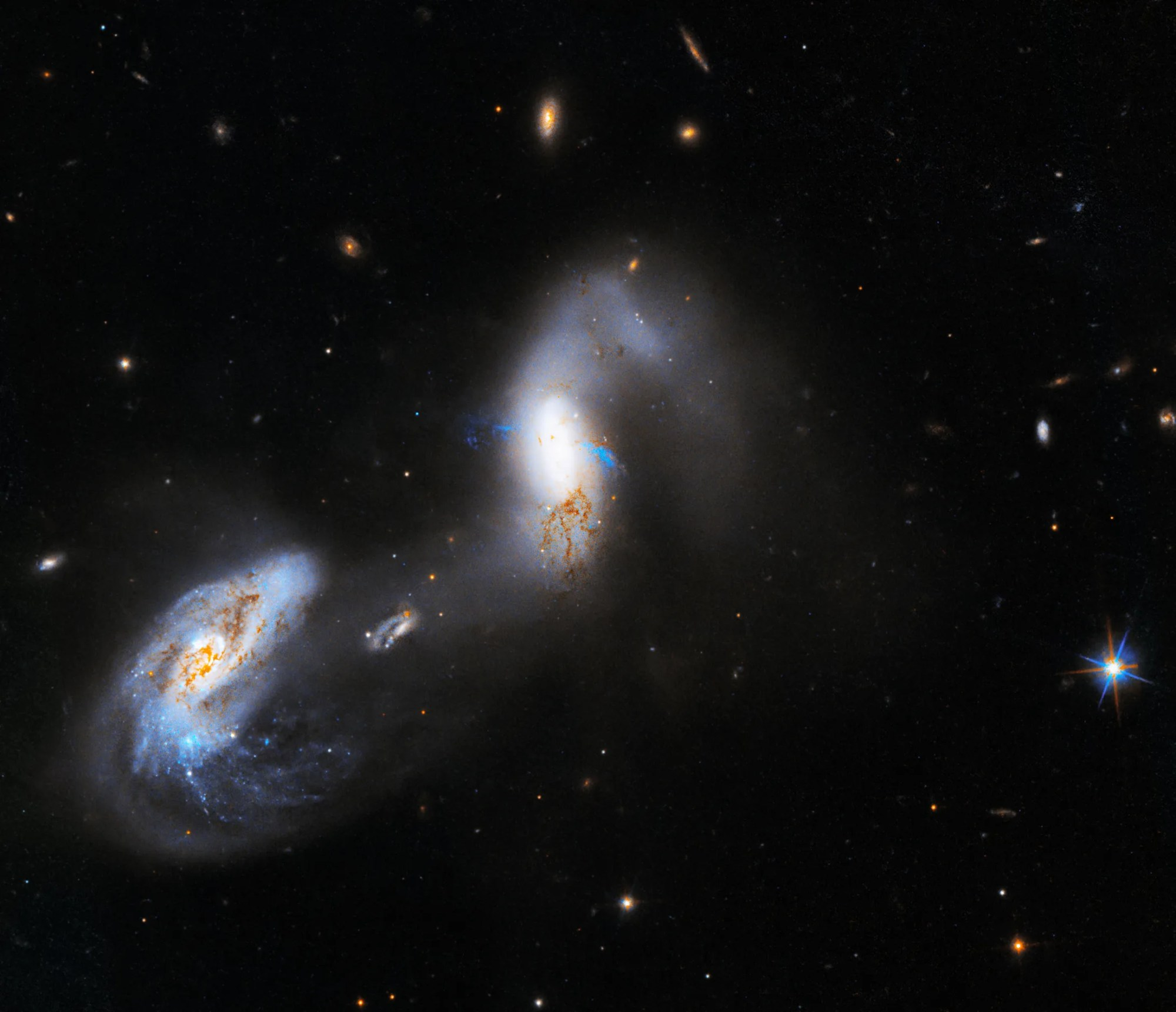 hubble interacting galaxies