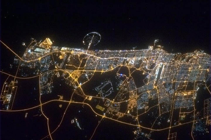 BJIsY4ACUAAfrtq.jpg_large