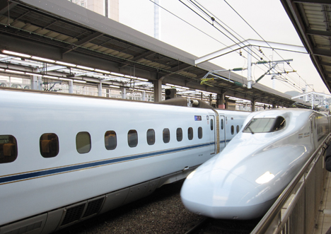 Our train comes in. Credit: NASA / Ellen Gray