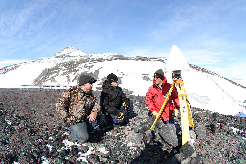 GPS ground station gps-ground-station