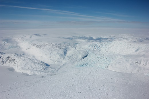 A frozen tight-water (outflow) glacier we saw on the way to the field site.