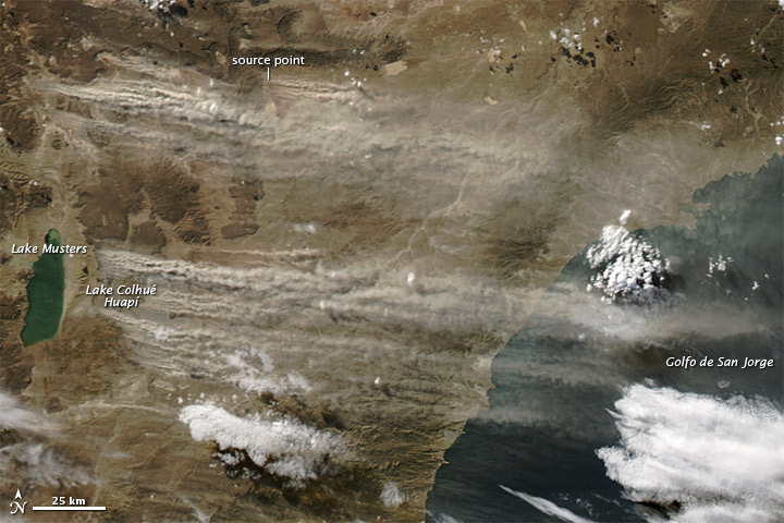  The Moderate Resolution Imaging Spectroradiometer (MODIS) on NASA’s Aqua satellite captured this natural-color image on May 12. The dust blew out of the Patagonian Desert, and many of the plumes arose from sediments around a shallow lake.