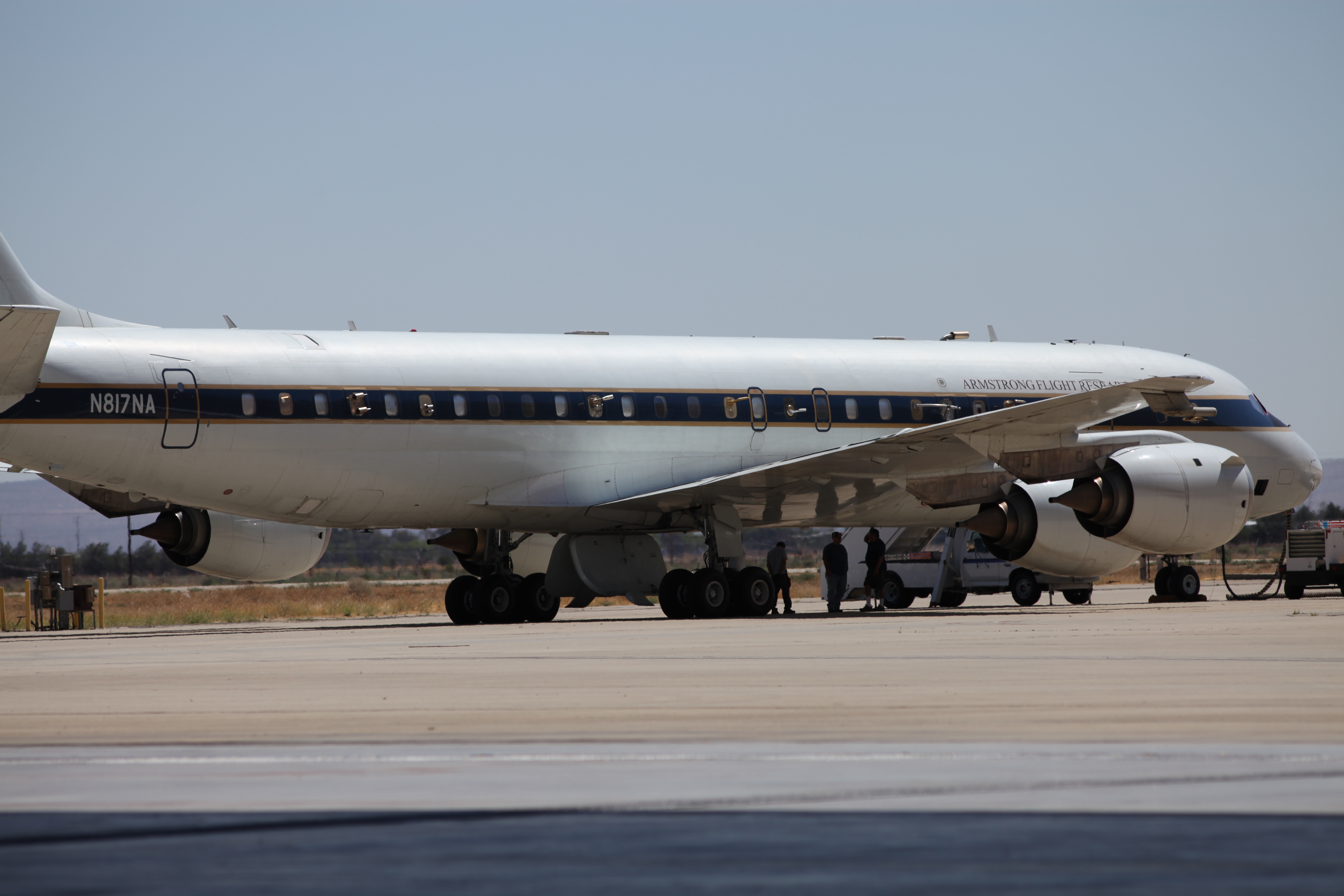 NASA's DC-8 aircraft has intake valves on the window ports to suck in the air it's flying through. Credit: Michael Prather (UCI)