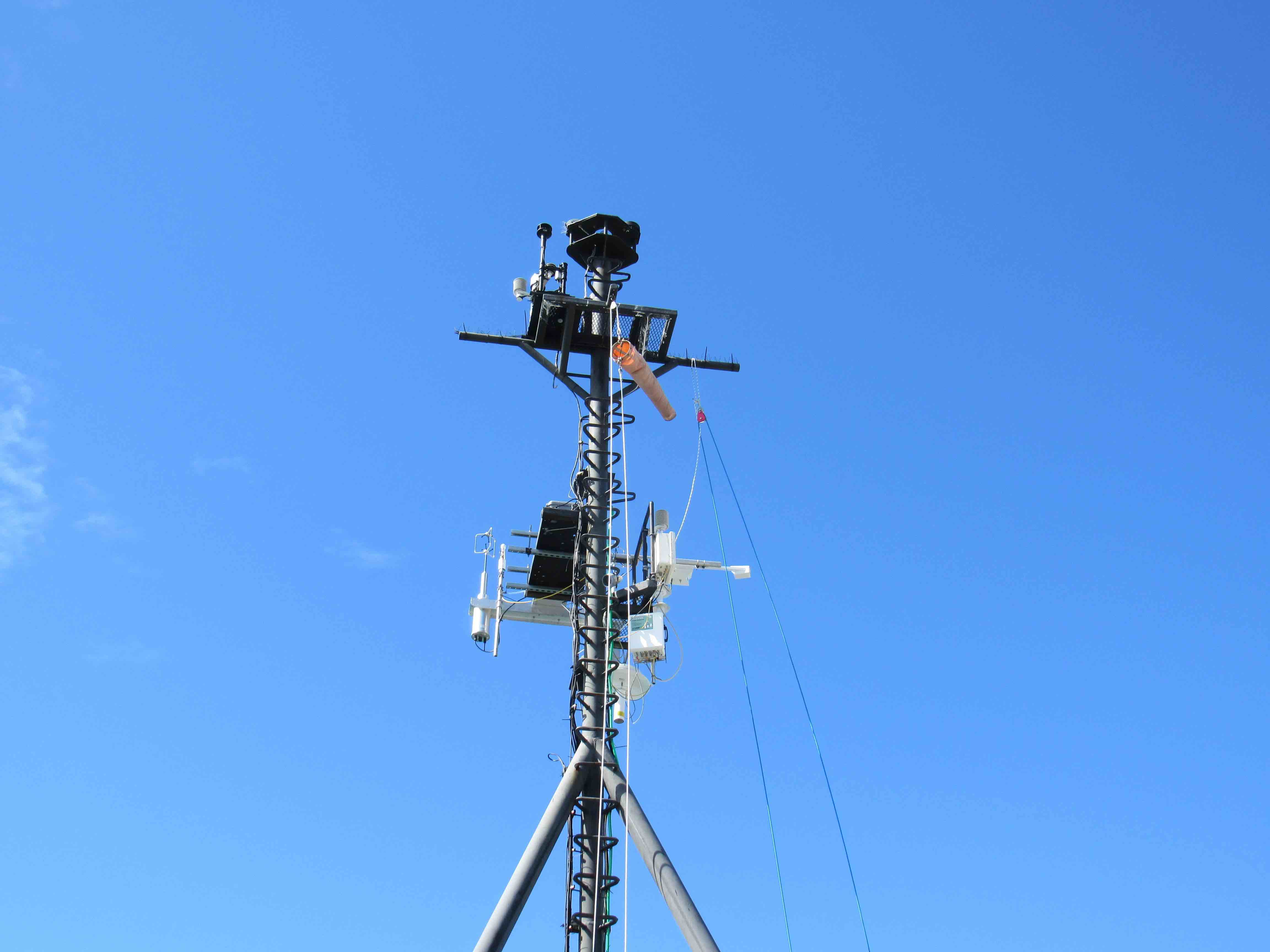 One of the numerous meteorological masts installed on the R/V Revelle for SPURS-2.