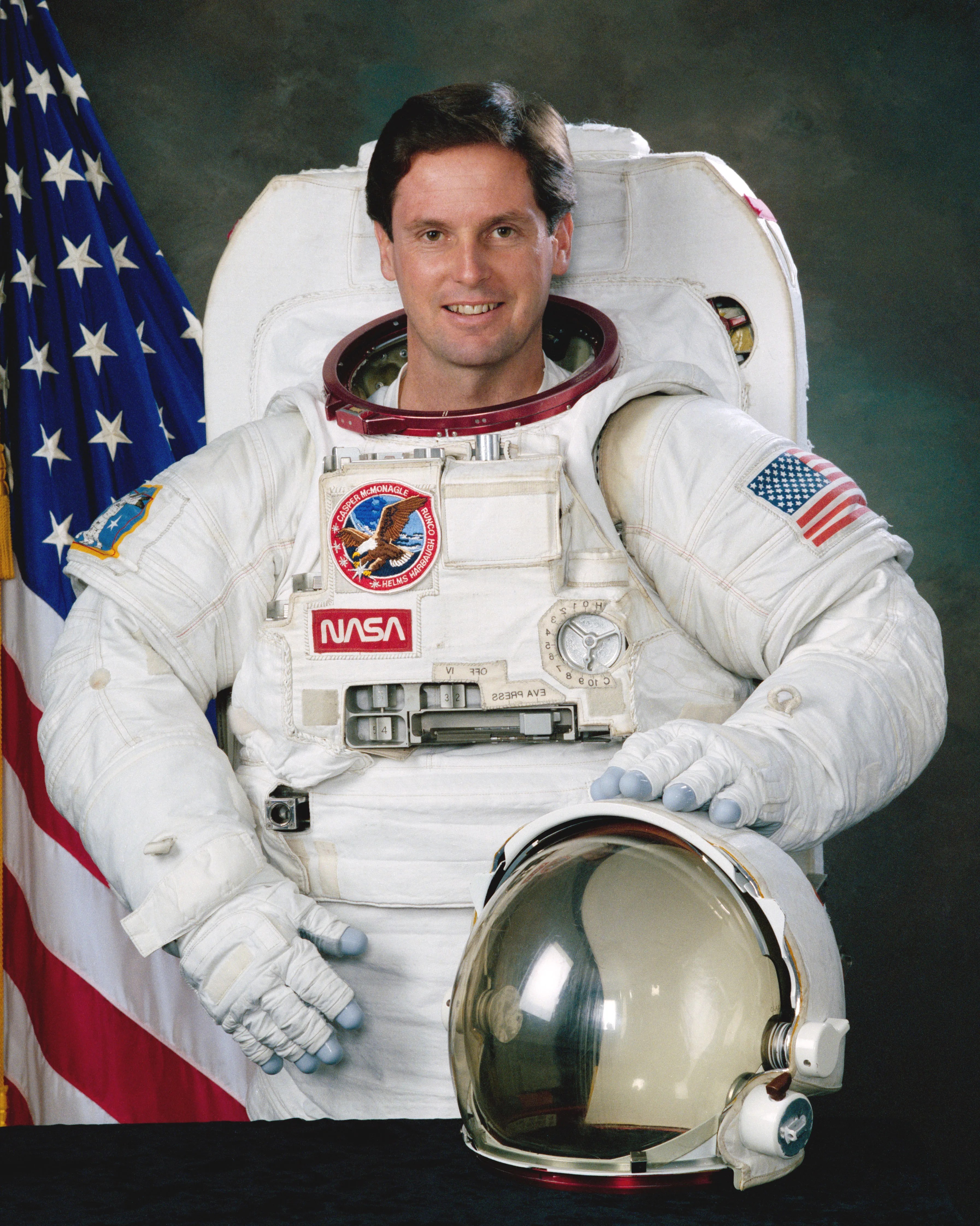 Official astronaut portrait of Gregory Harbaugh.