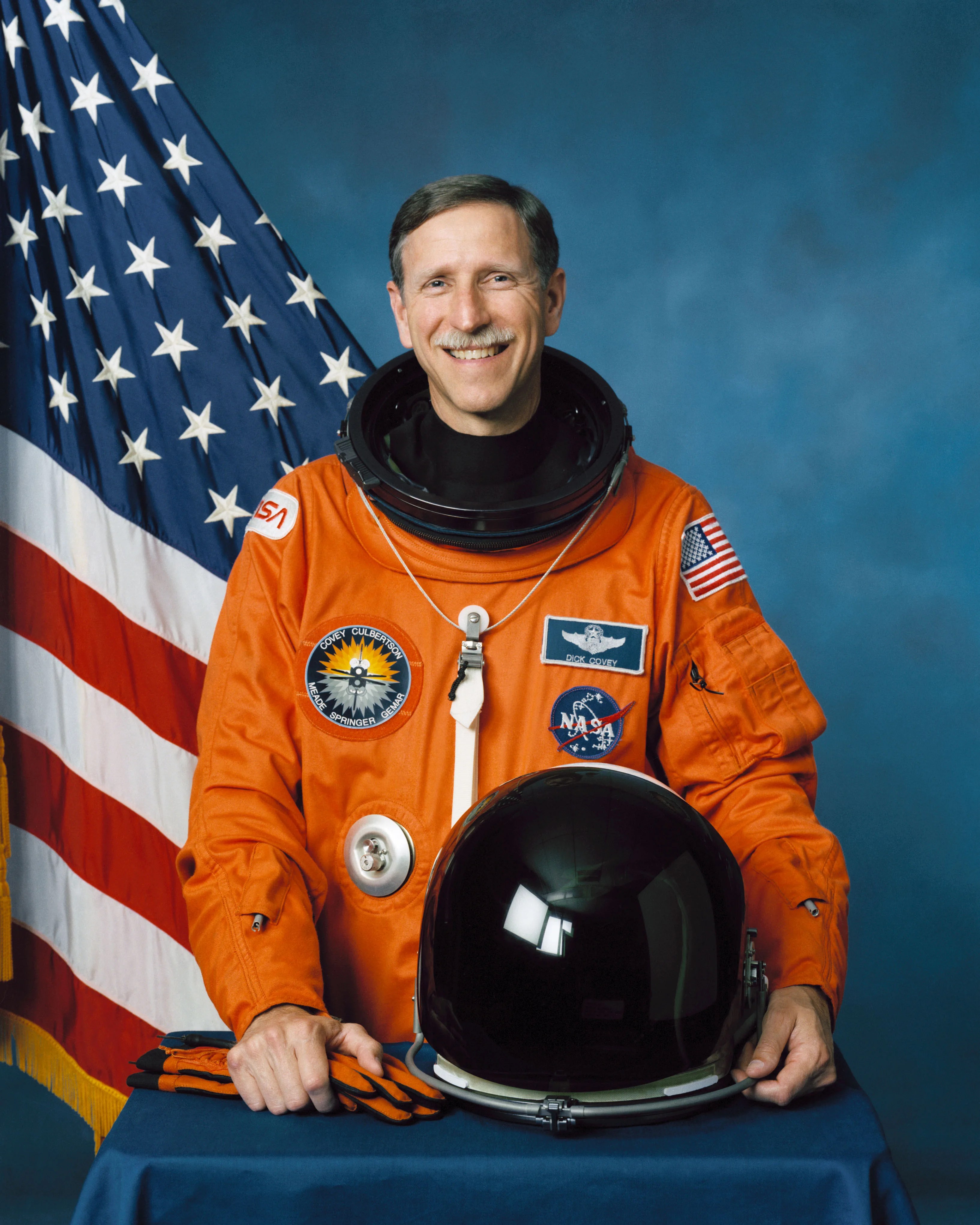 Official astronaut portrait of Richard Covey.