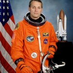 Official astronaut portrait of Richard Linnehan.