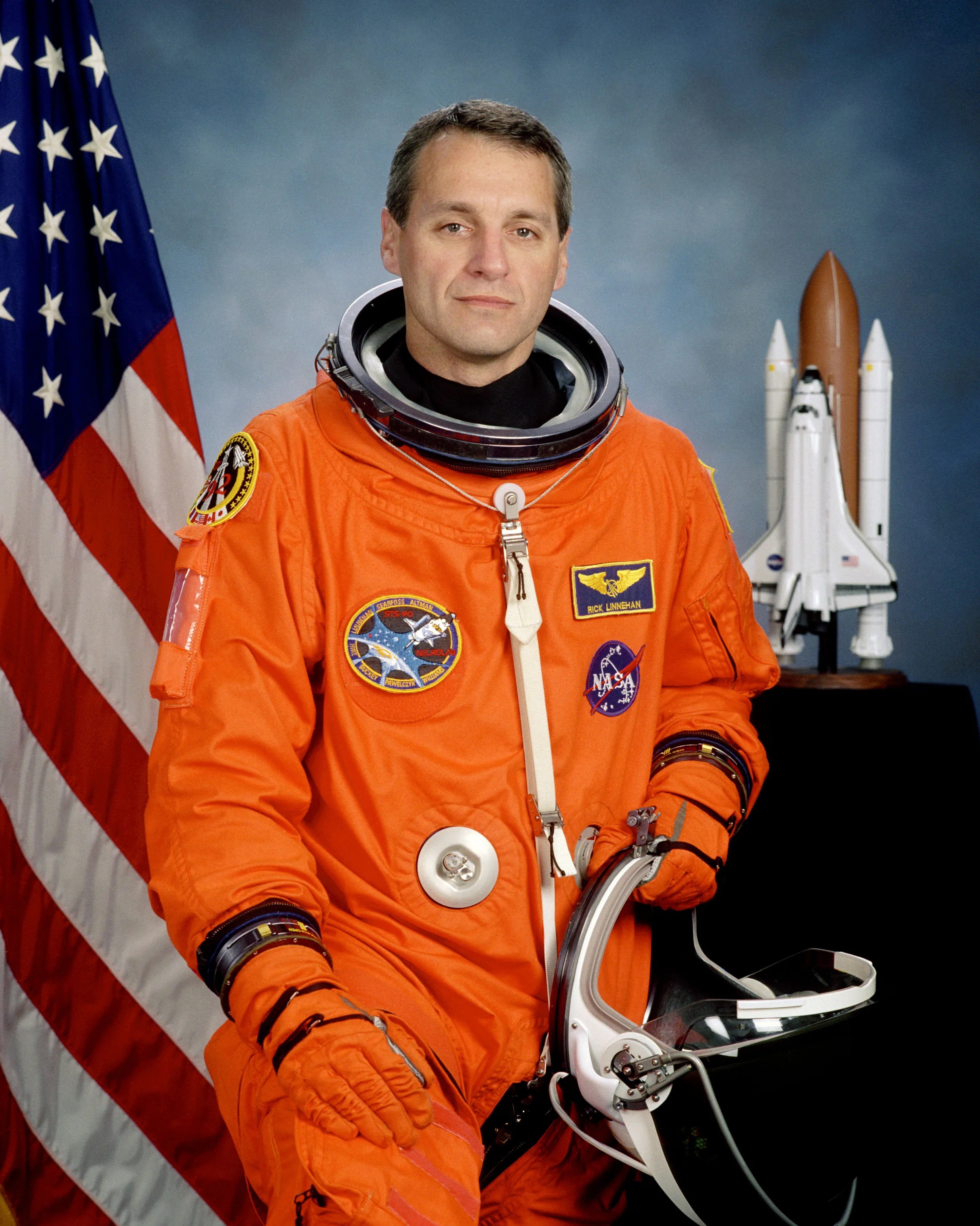 Official astronaut portrait of Richard Linnehan.