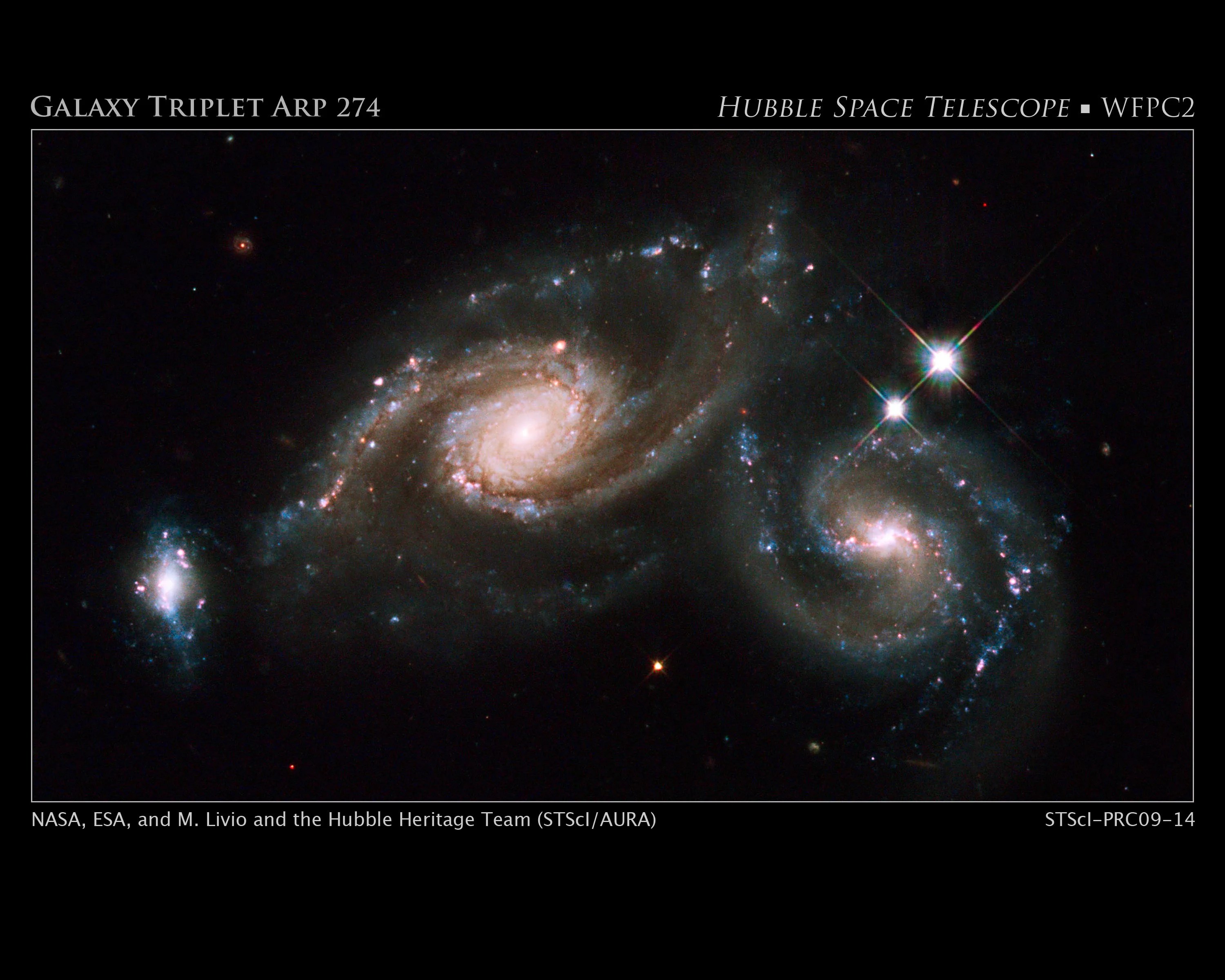 Hubble image of ARP 274 triplet galaxies