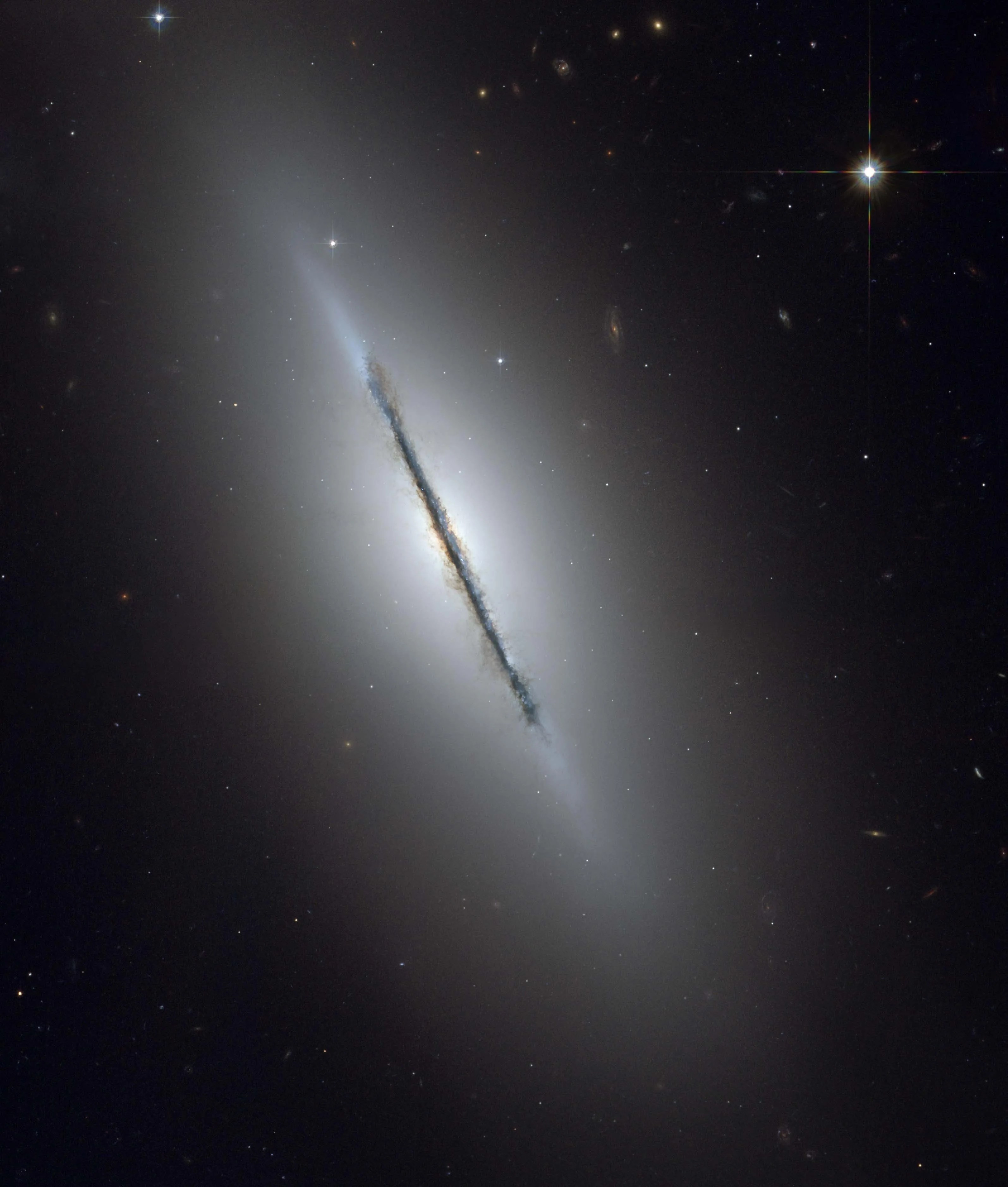 NGC 5866