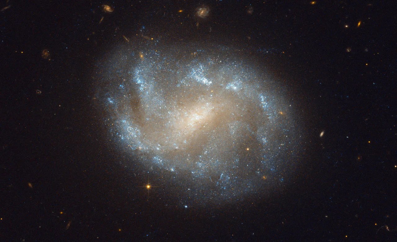 Hubble image of galaxies' el dorado