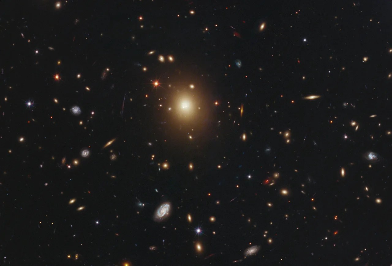 Hubble image of Abell 2261