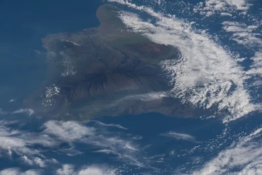 Photo of ash plume from the Kilauea volcano