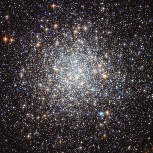 Hubble view of M9