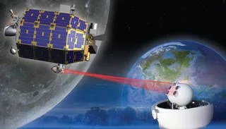Laser information transmision between Earth and space vehicle.