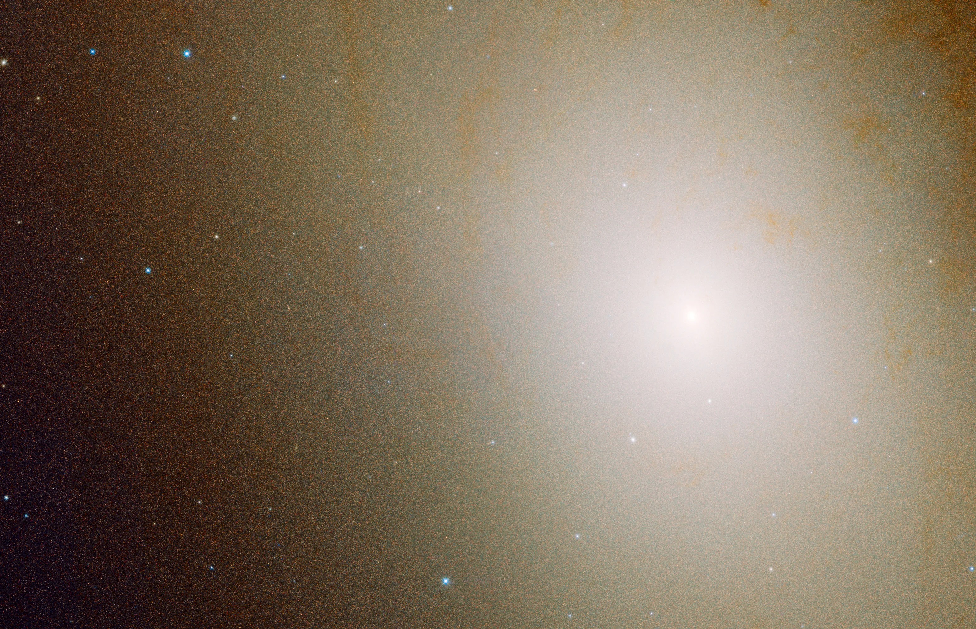 The central core of M31 which is filled with yellowish stars