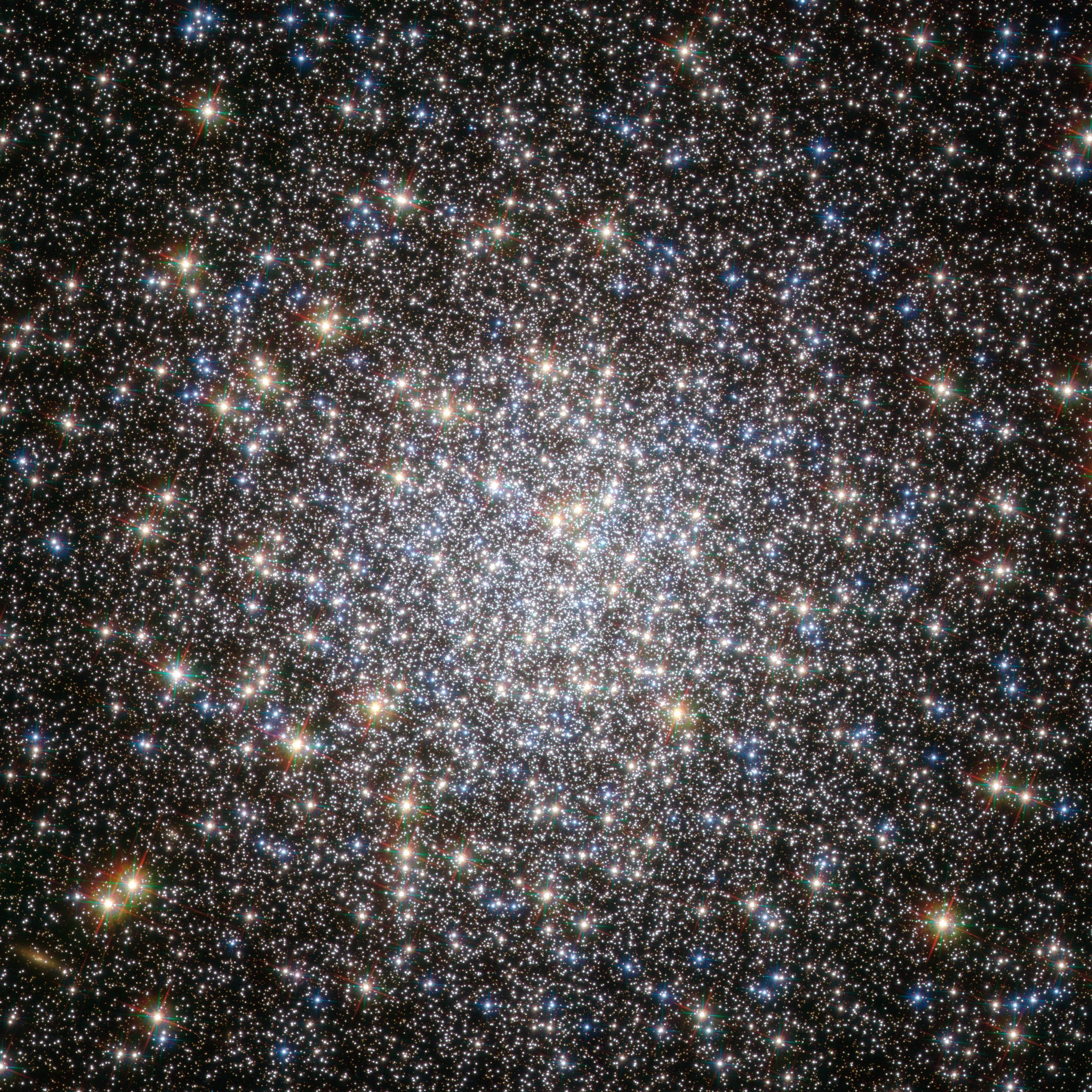 Hubble view of M5