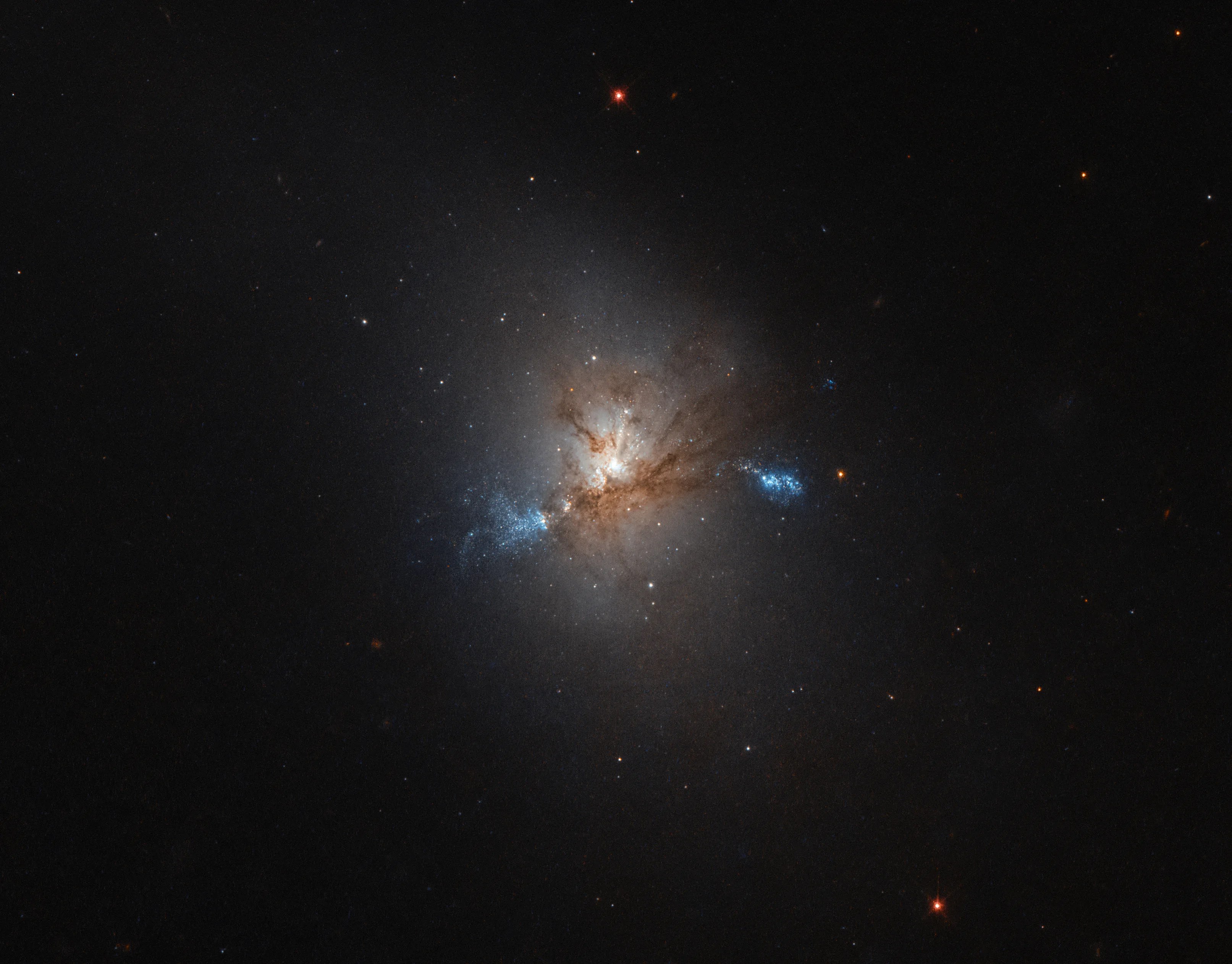 Hubble image of ngc 1222