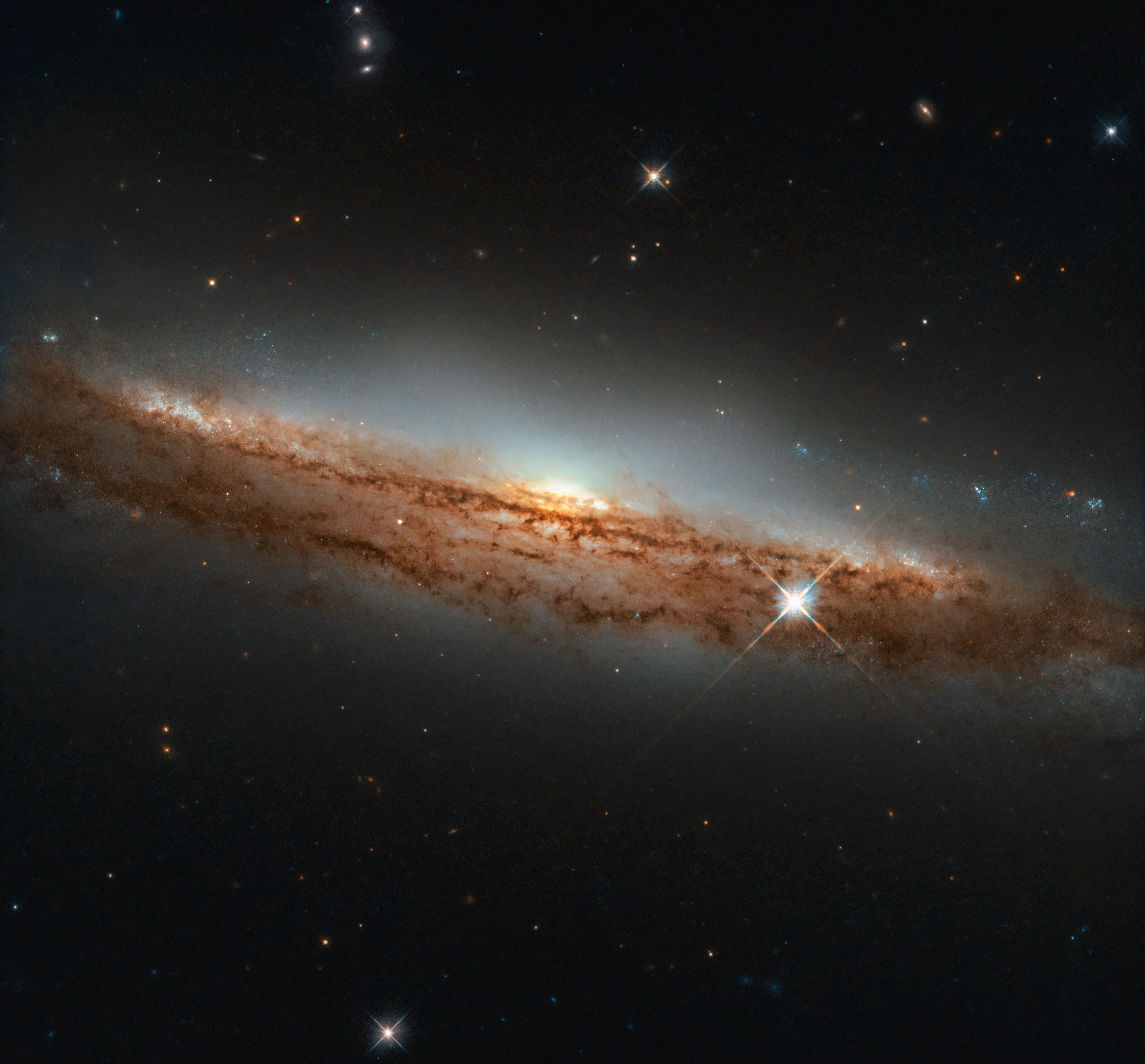 Hubble image of ngc 3717