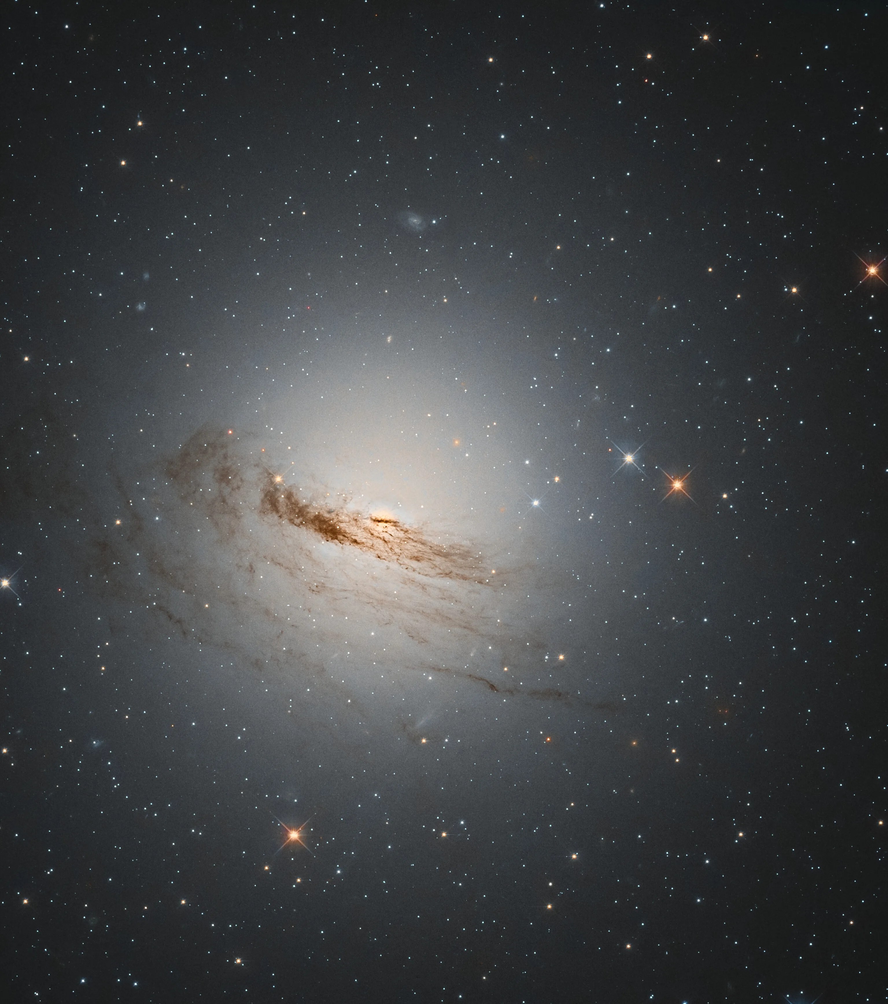Known as ngc 1947, this galaxy was discovered almost 200 years ago by james dunlop, a scottish-born astronomer.