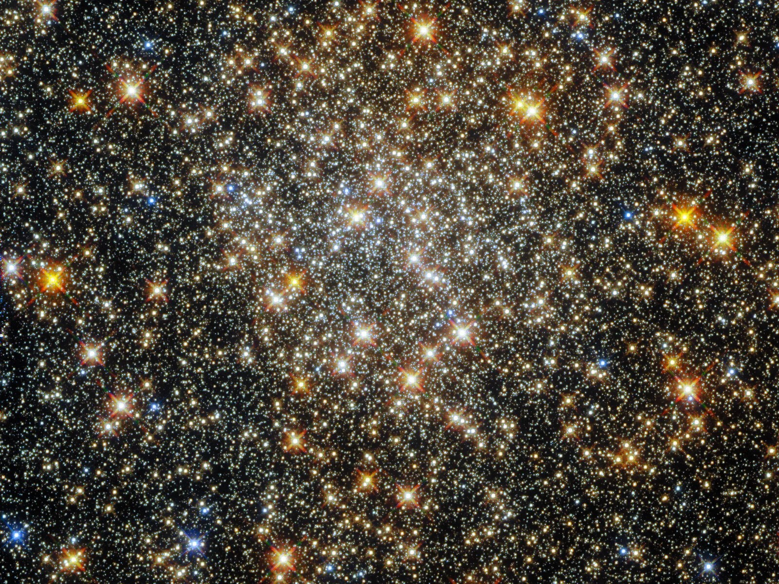 This sparkling starfield, captured by the nasa/esa hubble space telescope’s wide field camera 3 and advanced camera for surveys, contains the globular cluster eso 520-21 (also known as palomar 6).