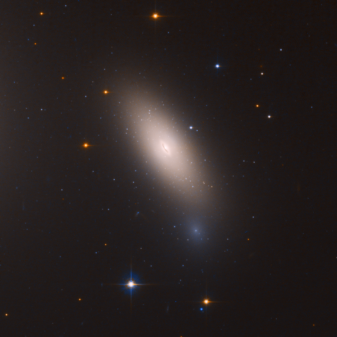 Closeup of blurry galaxy with defined center
