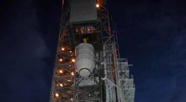 Dawn spacecraft on launch pad