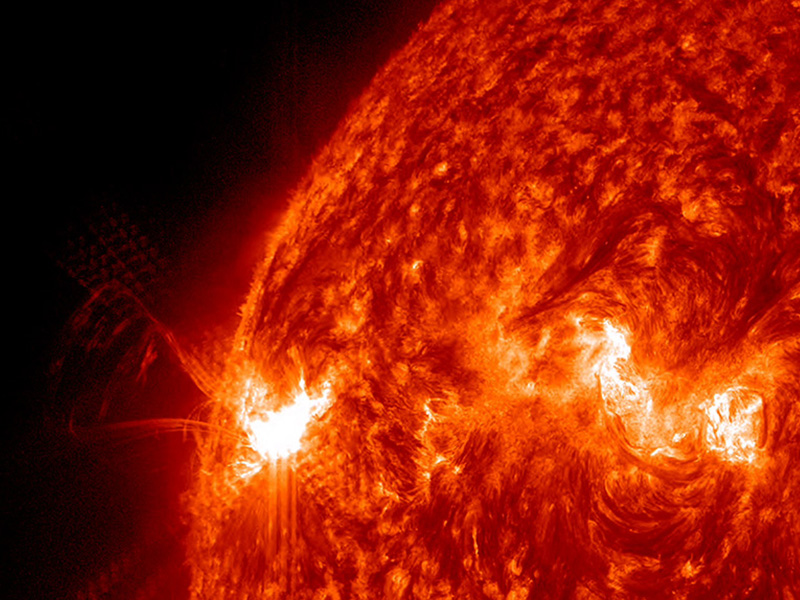Sun Features Four Solar Flares 800x600 1