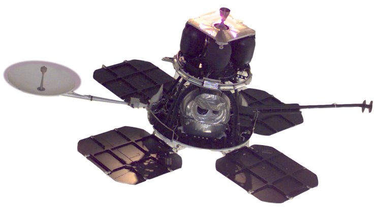 Image of Lunar Orbiter 1 spacecraft