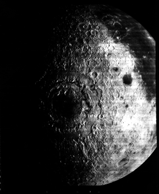 Image of Moon, high-contrast, with large basin in center