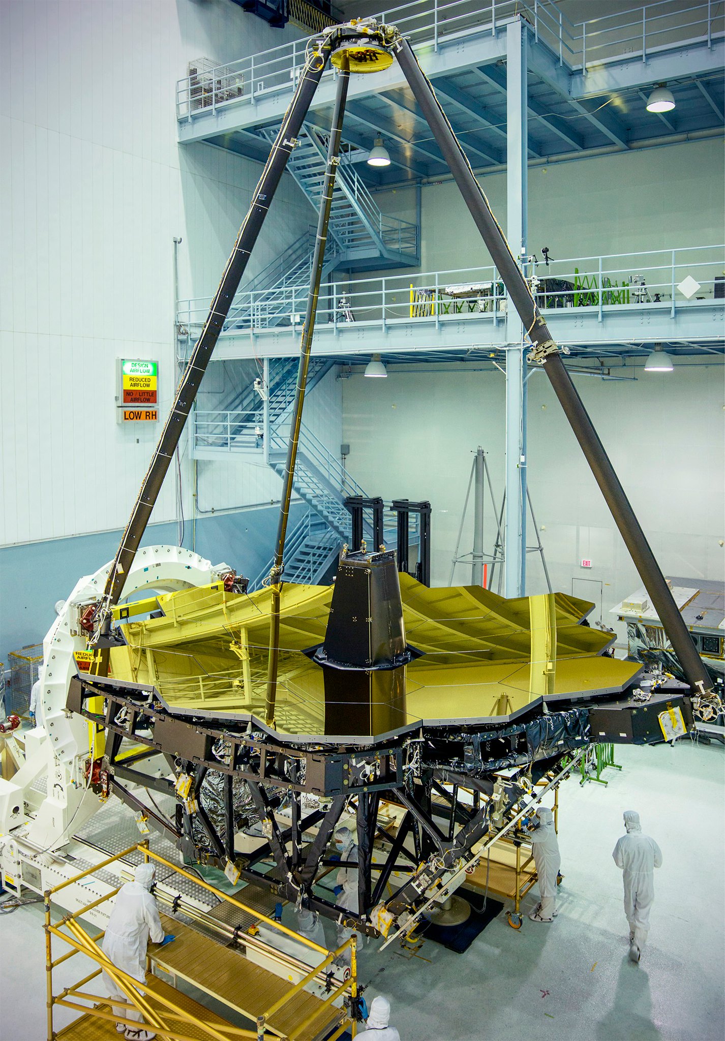 An image "Goldeneye" view of James Webb Telescope