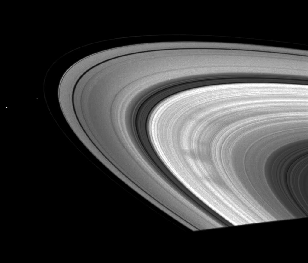 Spokes on Saturn's rings
