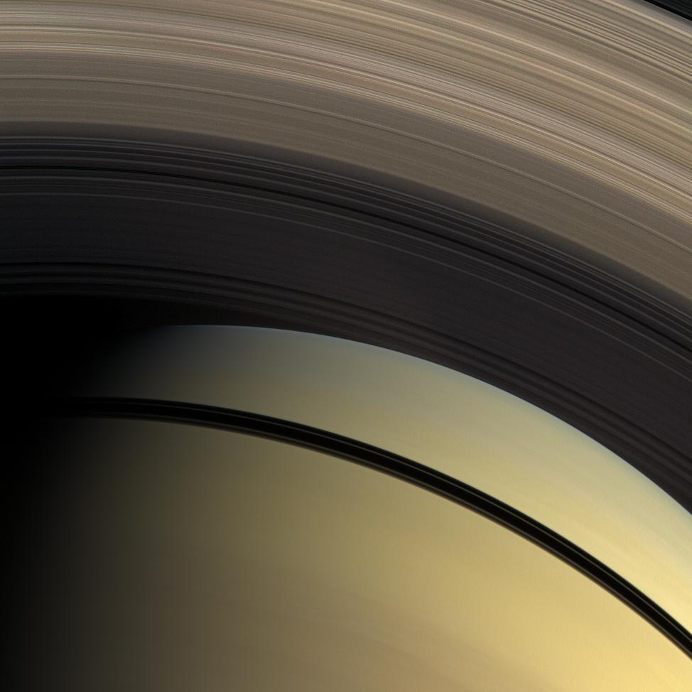 Saturn's Gorgeous Rings Shine in Breathtaking NASA Photo | Space