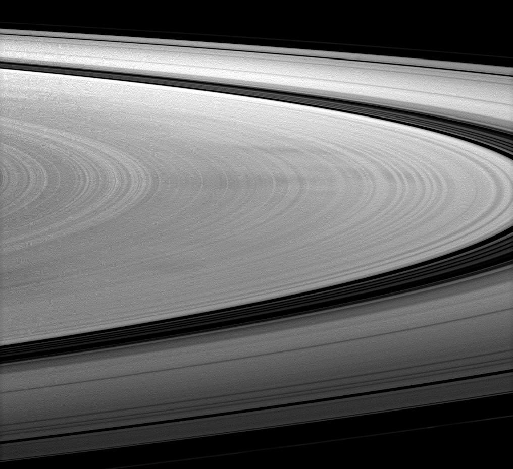 dark spokes on Saturn's B ring