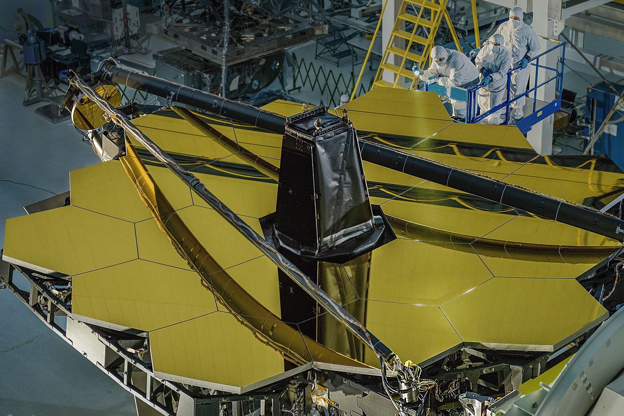 A image of James Webb Space Telescope's primary mirror at NASA Goddard.