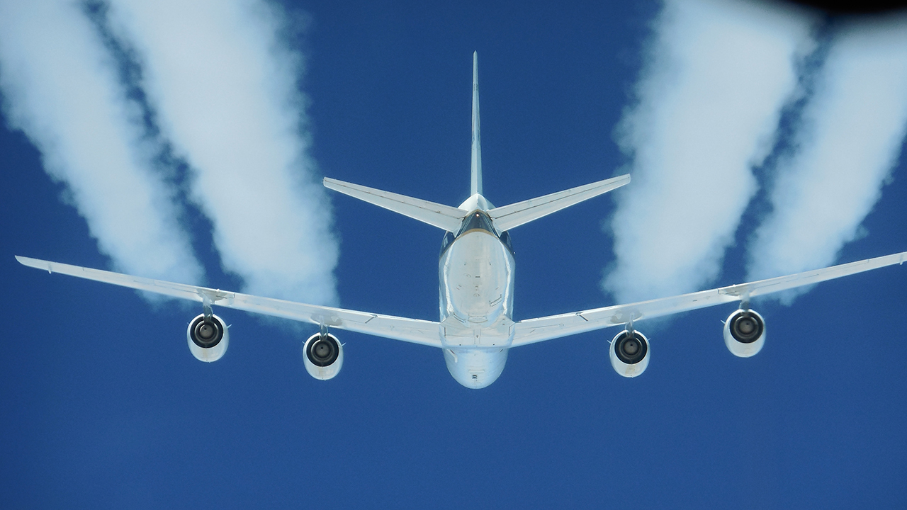 NASA test: Jet biofuel may reduce climate-warming clouds
