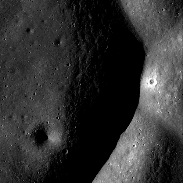 Komarov crater