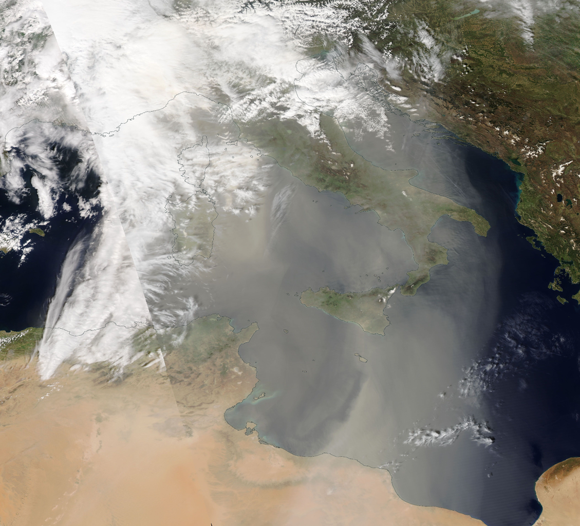 Sahara Dust Blows to Europe