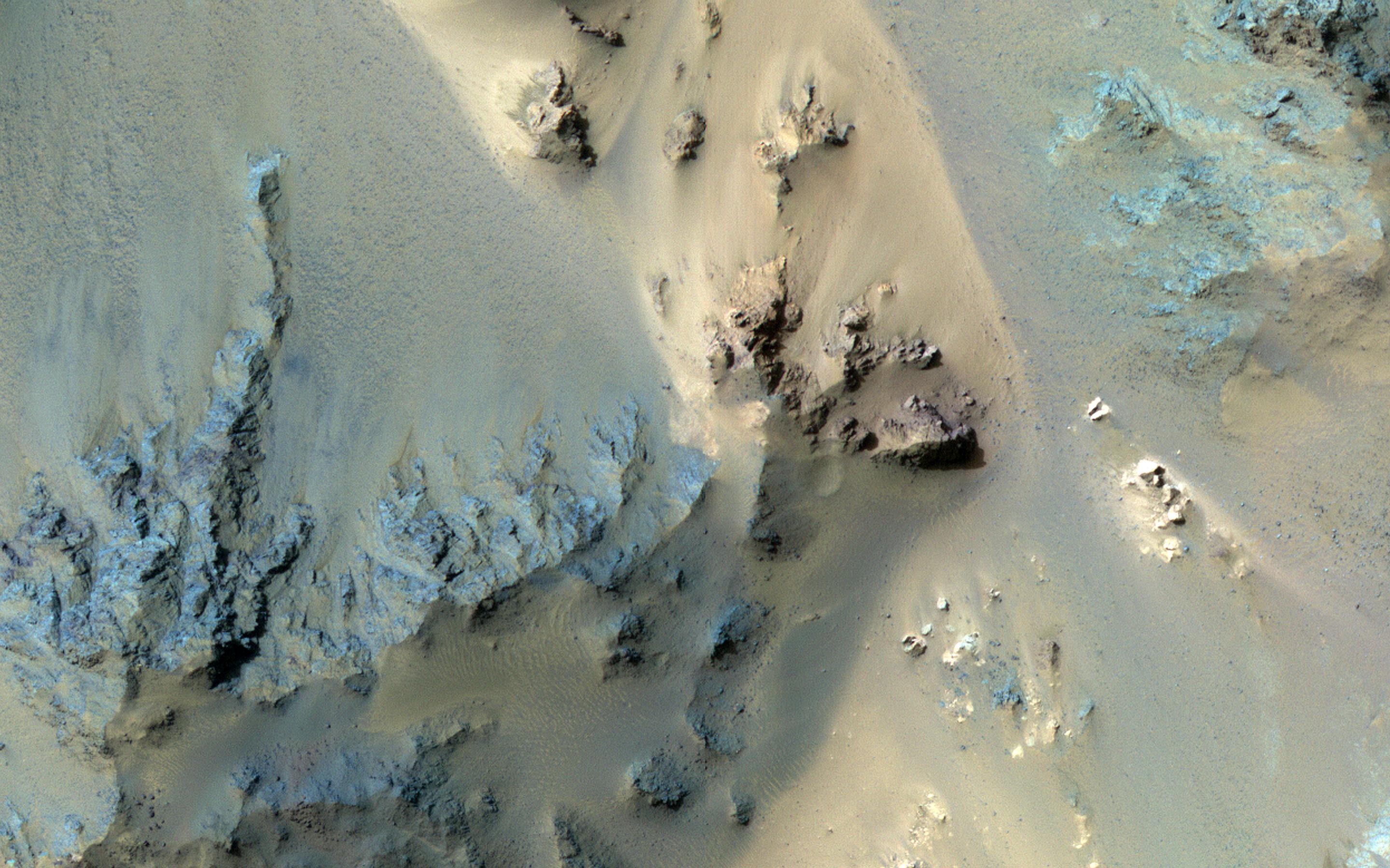 This image acquired on January 27, 2019 by NASAs Mars Reconnaissance Orbiter, shows the extensive central peak complex of Hale Crater.