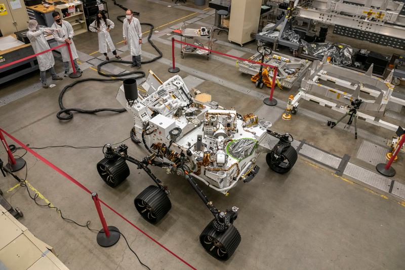 Engineers test drive Perseverance rover's twin