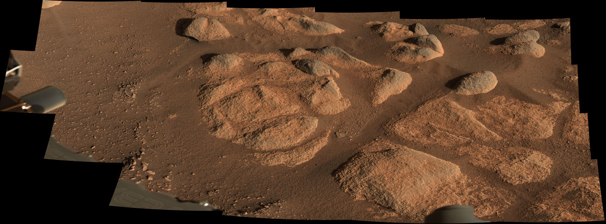 mars rocks viewed up close