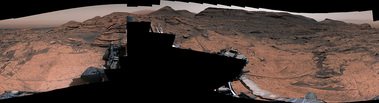 Panorama is made up of 127 individual images taken on June 20, 2022 by NASA'S Curiosity Mars rover.