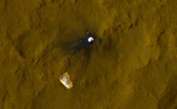 This color view of the parachute and back shell that helped deliver NASA's Curiosity rover to the surface of the Red Planet was taken by the High-Resolution Imaging Science Experiment (HiRISE) camera on NASA's Mars Reconnaissance Orbiter.