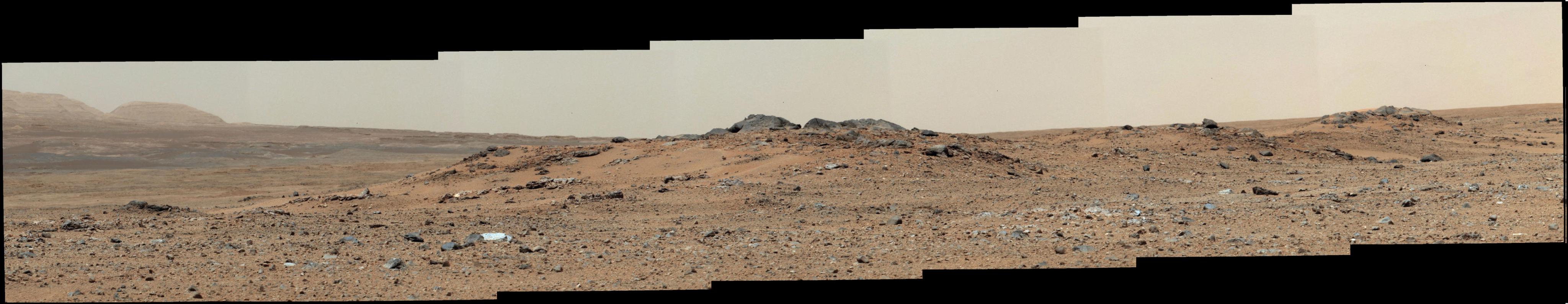 This scene combines seven images from the telephoto-lens camera on the right side of the Mast Camera (Mastcam) instrument on NASA's Mars rover Curiosity.