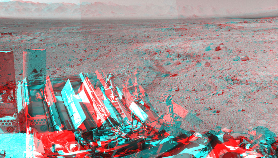 NASA's Mars rover Curiosity captured this stereo view using its Navigation Camera (Navcam) after a 17-foot (5.3 meter) drive on 477th Martian day, or sol, of the rover's work on Mars (Dec. 8, 2013).
