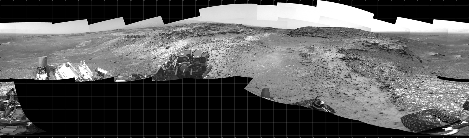 This 360-degree panorama shows the "Marias Pass" area, at center, and part of the slope that NASA's Curiosity Mars rover climbed to get there, at right.