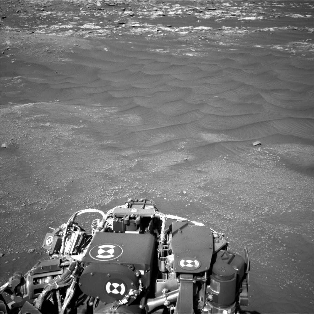 Mid-drive image showing the sand patch “Stemster” behind the rubbly workspace that we ended up in for today’s plan.