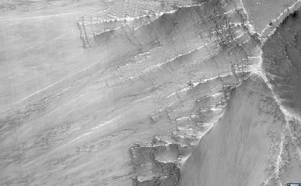 Exposed layers in central Valles Marineris
